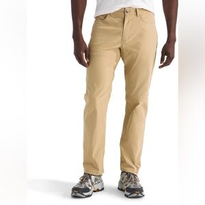 NWT The North Face Mens Size 36 Short Khaki Stone Sprag 5 Pocket Casual